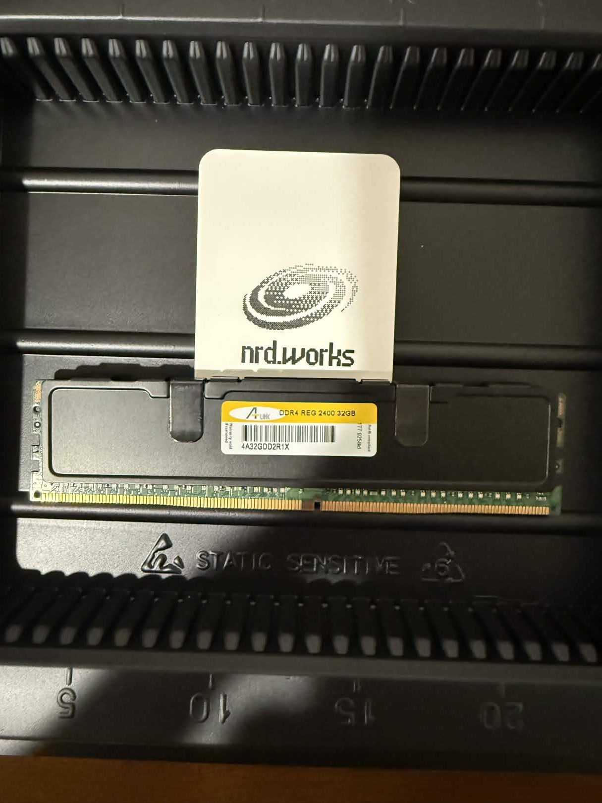 Lot of 23x 32GB DDR4-2400 ECC ALINK Registered Server Memory (RDIMM)